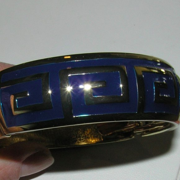Greek Key or Fret Navy Enameled & Gold Bangle - Picture 3 of 4